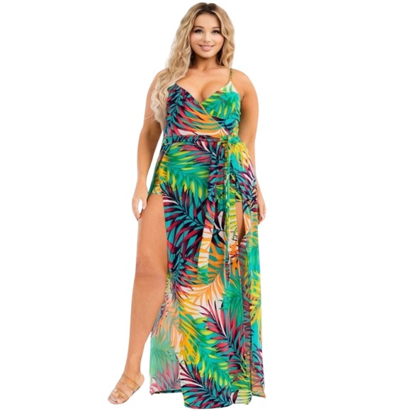 Dresses & Skirts - Sleeveless tropical print maxi sun dress with shorts underneath 2X